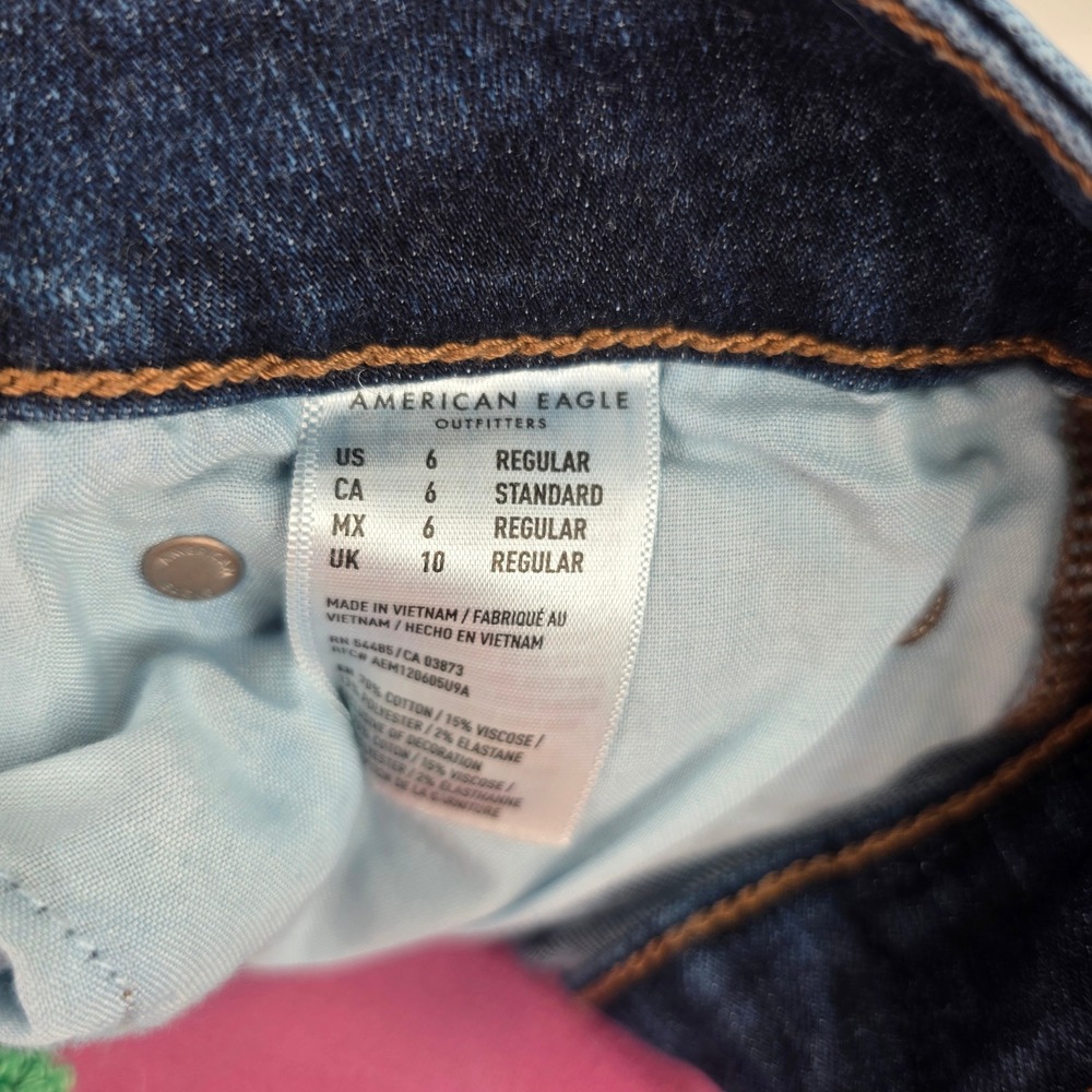 American Eagle Denim Jeans Womens Size 6 Dark Wash Super Stretch Bootcut‎ - Picture 7 of 7